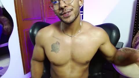 Snapshot of romanpearce_ chatting on 20, 2, 2025 Roman online show from 20, 2, 2025