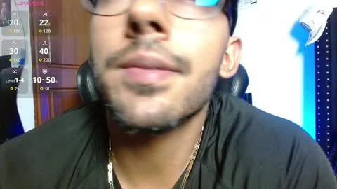 Snapshot of romanpearce_ chatting on 20, 5, 2026 Roman online show from 20, 5, 2026