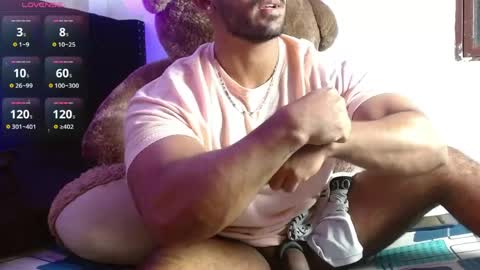Snapshot of romanpearce_ chatting on 8, 6, 2026 Roman online show from 8, 6, 2026
