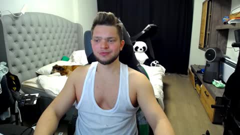 Snapshot of romantic_twunk chatting on 18, 10, 2025 romantic_twunk online show from 18, 10, 2025