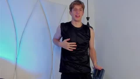 Snapshot of romeo_ricci1 chatting on 27, 12, 2024 Romeo Ricci online show from 27, 12, 2024