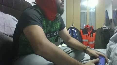 romeoisnotperfectbuthetries online show from 18, 1, 2025