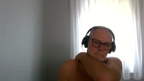 Snapshot of ronald_belgium chatting on 13, 7, 2026 hot belgium online show from 13, 7, 2026