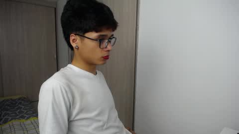 Snapshot of ronald_maximo chatting on 2, 4, 2026 Ronald online show from 2, 4, 2026