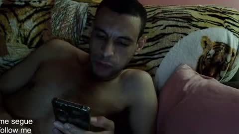 Snapshot of ronnispoto chatting on 18, 1, 2025 ronny online show from 18, 1, 2025