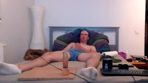 Snapshot of roofer2015 chatting on 26, 7, 2026 Alex online show from 26, 7, 2026
