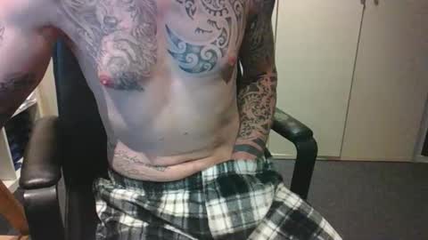 Snapshot of rore85 chatting on 14, 5, 2026 rore85 online show from 14, 5, 2026