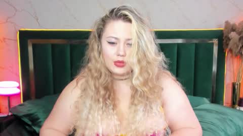 Chloe online show from 14, 11, 2025