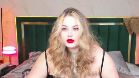 Chloe online show from 7, 2, 2026