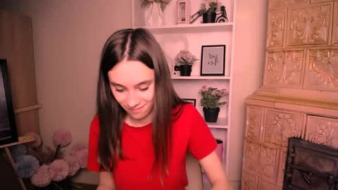 Snapshot of rosalais_ chatting on 5, 5, 2026 Rose online show from 5, 5, 2026
