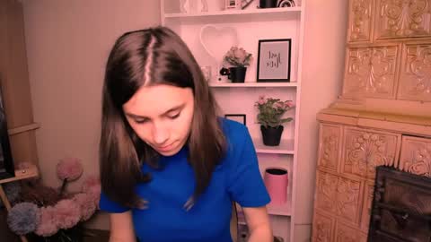 Snapshot of rosalais_ chatting on 2, 6, 2026 Rose online show from 2, 6, 2026