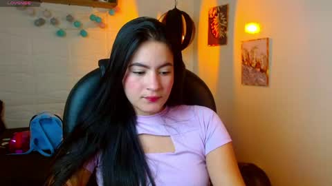 Snapshot of rosaliea chatting on 5, 6, 2026 R O S A L I A online show from 5, 6, 2026
