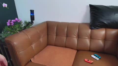 Snapshot of rosaliecaine chatting on 25, 2, 2026 Rosalie Caine online show from 25, 2, 2026