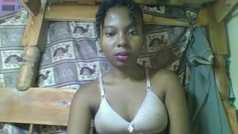 Snapshot of rosalinda933 chatting on 24, 3, 2026 Rosalinda online show from 24, 3, 2026