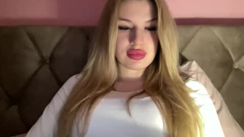 Rosalina online show from 17, 10, 2025