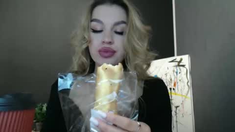 Rosalina online show from 31, 10, 2025