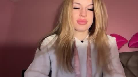 Rosalina online show from 19, 12, 2025