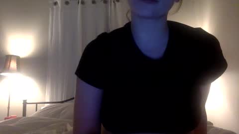 Snapshot of rose202555555 chatting on 20, 9, 2025 Rose online show from 20, 9, 2025