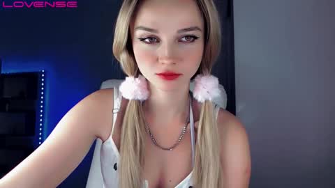 Snapshot of rose__luck chatting on 20, 9, 2025 rose__luck online show from 20, 9, 2025