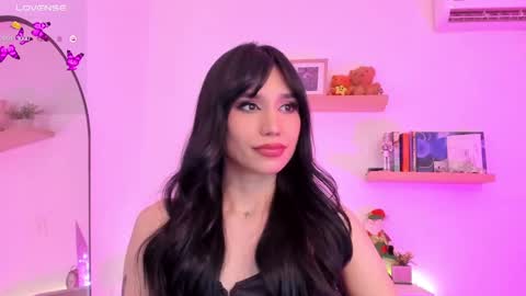 Rose Saenz online show from 14, 12, 2024