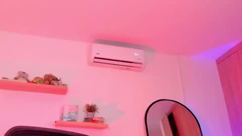 Rose Saenz online show from 8, 10, 2025