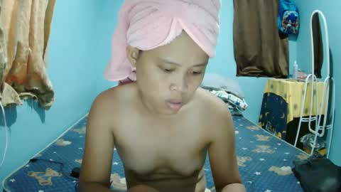 Snapshot of rose_angels chatting on 16, 12, 2024 Rose Angels online show from 16, 12, 2024