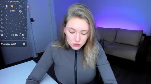 Rose but u can call me princess online show from 18, 12, 2025