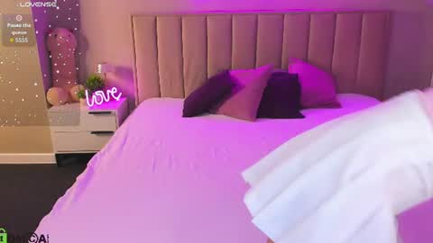 Kimberlly online show from 10, 6, 2026