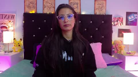 Snapshot of rose_smiley1 chatting on 7, 5, 2026 Rose online show from 7, 5, 2026
