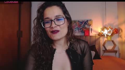 Snapshot of rose_thompson1 chatting on 29, 9, 2025 Rose online show from 29, 9, 2025