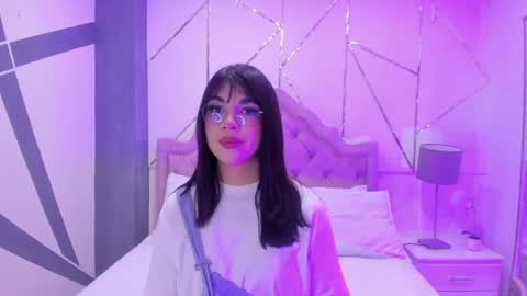 Snapshot of rosecassie chatting on 30, 12, 2024 Rose online show from 30, 12, 2024