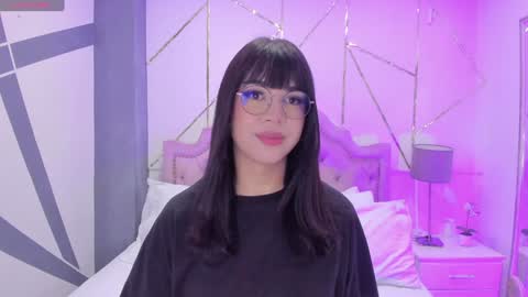 Snapshot of rosecassie chatting on 4, 1, 2025 Rose online show from 4, 1, 2025
