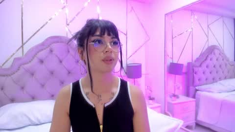 Snapshot of rosecassie chatting on 10, 1, 2025 Rose online show from 10, 1, 2025