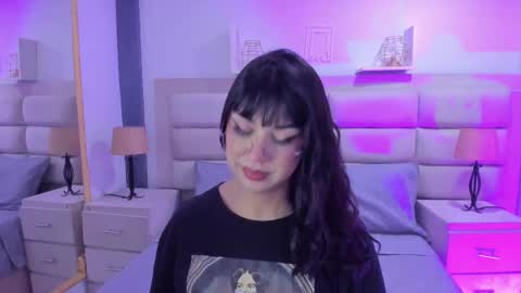 Snapshot of rosecassie chatting on 12, 3, 2025 Rose online show from 12, 3, 2025