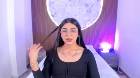 Snapshot of rosecassie chatting on 12, 2, 2026 Rose online show from 12, 2, 2026