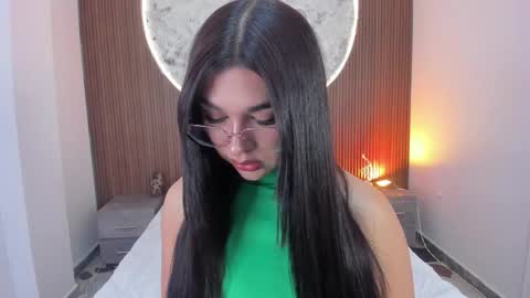 Snapshot of rosecassie chatting on 16, 2, 2026 Rose online show from 16, 2, 2026