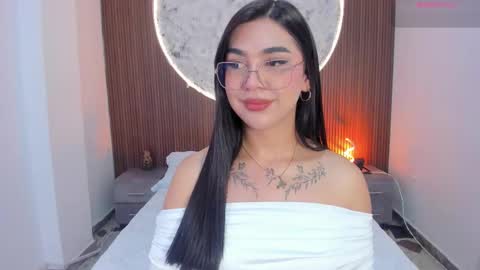 Snapshot of rosecassie chatting on 17, 2, 2026 Rose online show from 17, 2, 2026