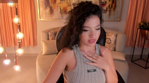 Snapshot of roseferrera chatting on 16, 12, 2024 Rose online show from 16, 12, 2024