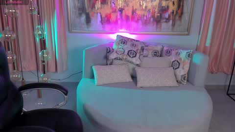 Snapshot of roseferrera chatting on 28, 1, 2025 Rose online show from 28, 1, 2025