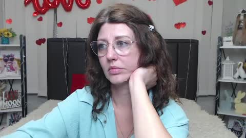 Snapshot of rosehille chatting on 28, 5, 2026 RoseHille online show from 28, 5, 2026