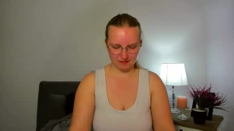 Rose online show from 28, 4, 2026