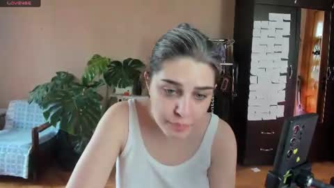 Snapshot of roselina_ chatting on 12, 7, 2026 Rose online show from 12, 7, 2026