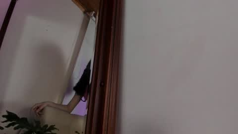 Lyla OF roselinedior online show from 29, 12, 2024