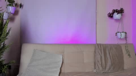 Lyla OF roselinedior online show from 23, 1, 2025