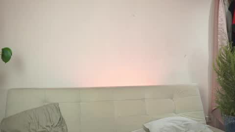 Lyla OF roselinedior online show from 12, 3, 2025