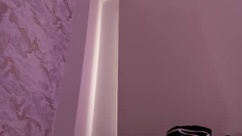 Lyla OF roselinedior online show from 8, 9, 2025