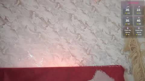 Lyla OF roselinedior online show from 20, 11, 2025