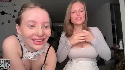 Sophie and Sarah online show from 31, 5, 2026