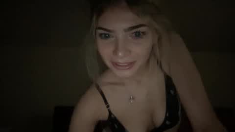 Snapshot of rosemetal chatting on 18, 3, 2026 Rose Metal 3 online show from 18, 3, 2026