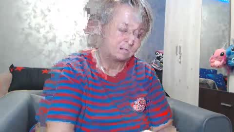 Lovepinklilly online show from 15, 1, 2026